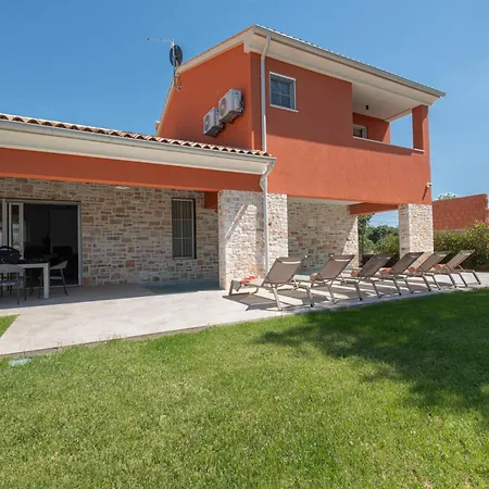 Vila Valle Lux *